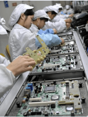 As COVID-19 Surges in China, Sick Foxconn Workers are Still Making&nbsp;iPhones