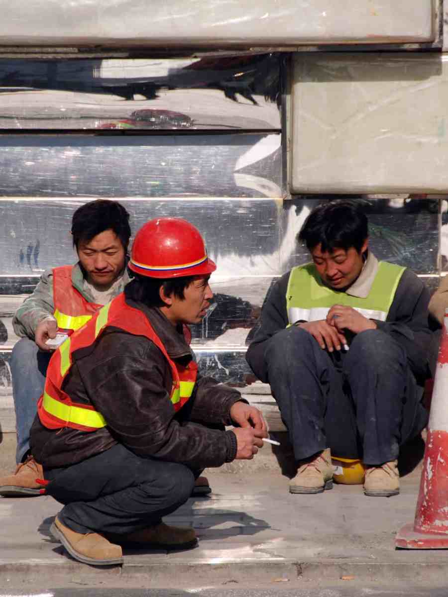 China’s Aging Migrant Workforce (by Rachel Cheung, The Wire China, 1 Jun&nbsp;2025)